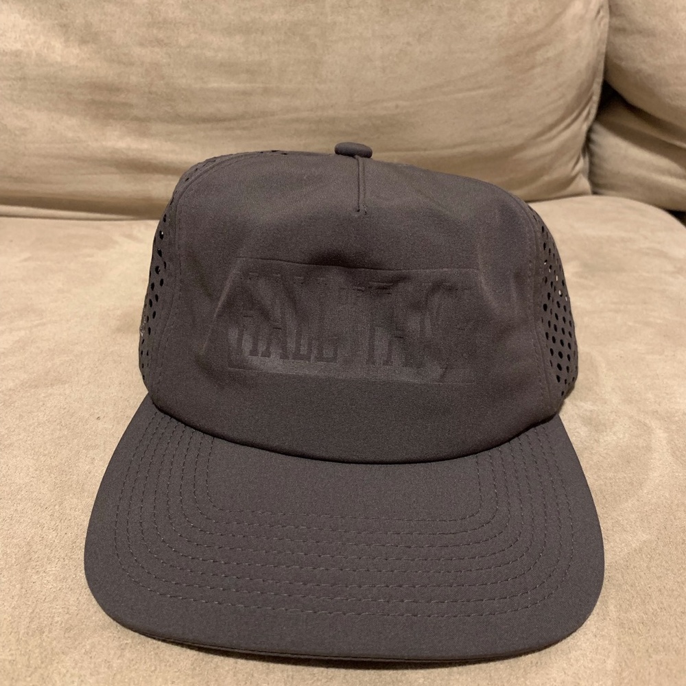 BRAND NEW Gray Hall of Fame Cap with Strap Back OS